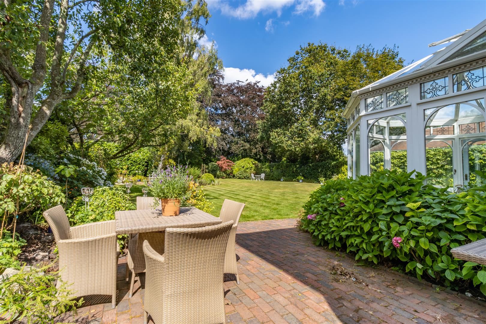 Property information Luxury & Prestige